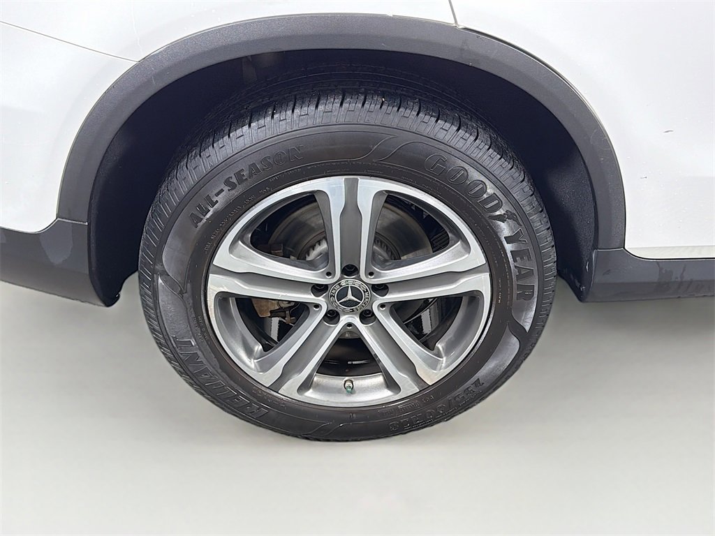 Certified 2018 Mercedes-Benz GLC 300 4MATIC image 35