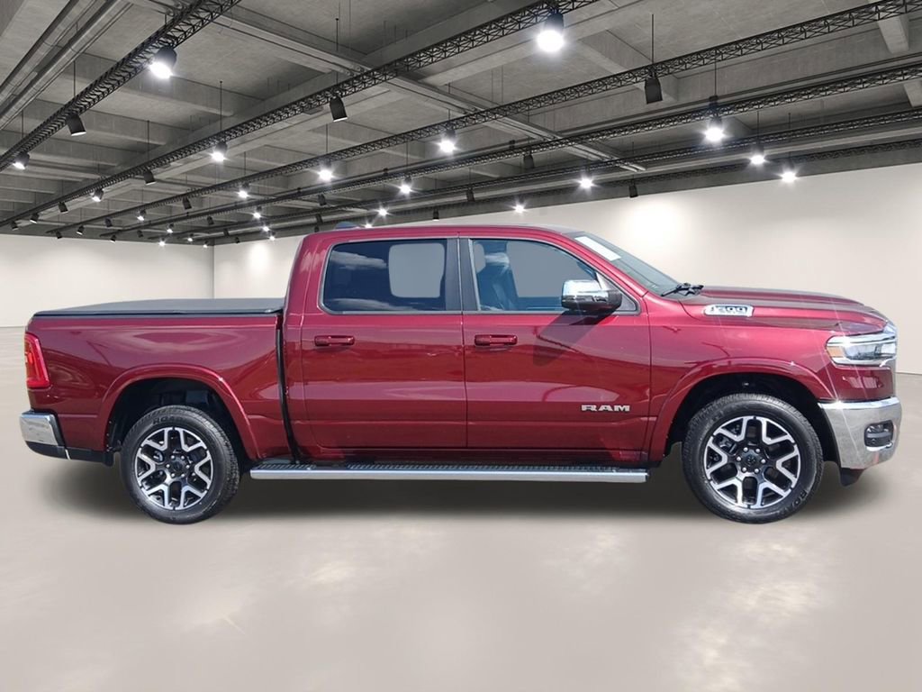 Used 2025 RAM 1500 Laramie AWD/4WD image 17