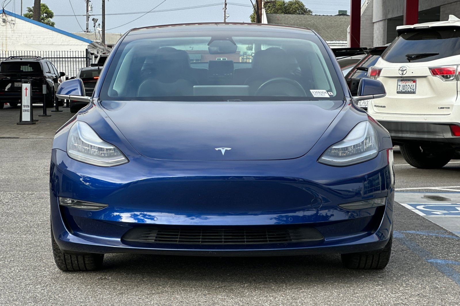 Used 2019 Tesla Model 3 Standard Range Plus image 9