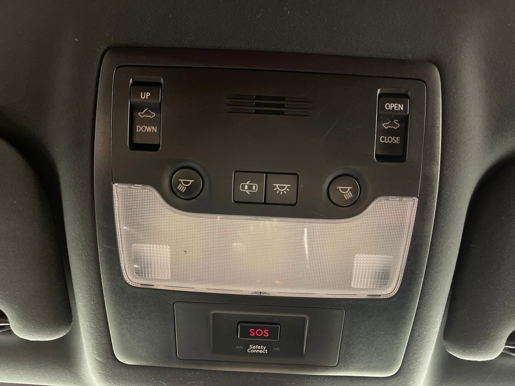 Used 2016 Lexus IS 200t w/ F Sport Package image 29