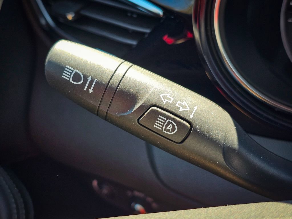 Used 2023 Buick Encore GX Select w/ Safety Package II image 16