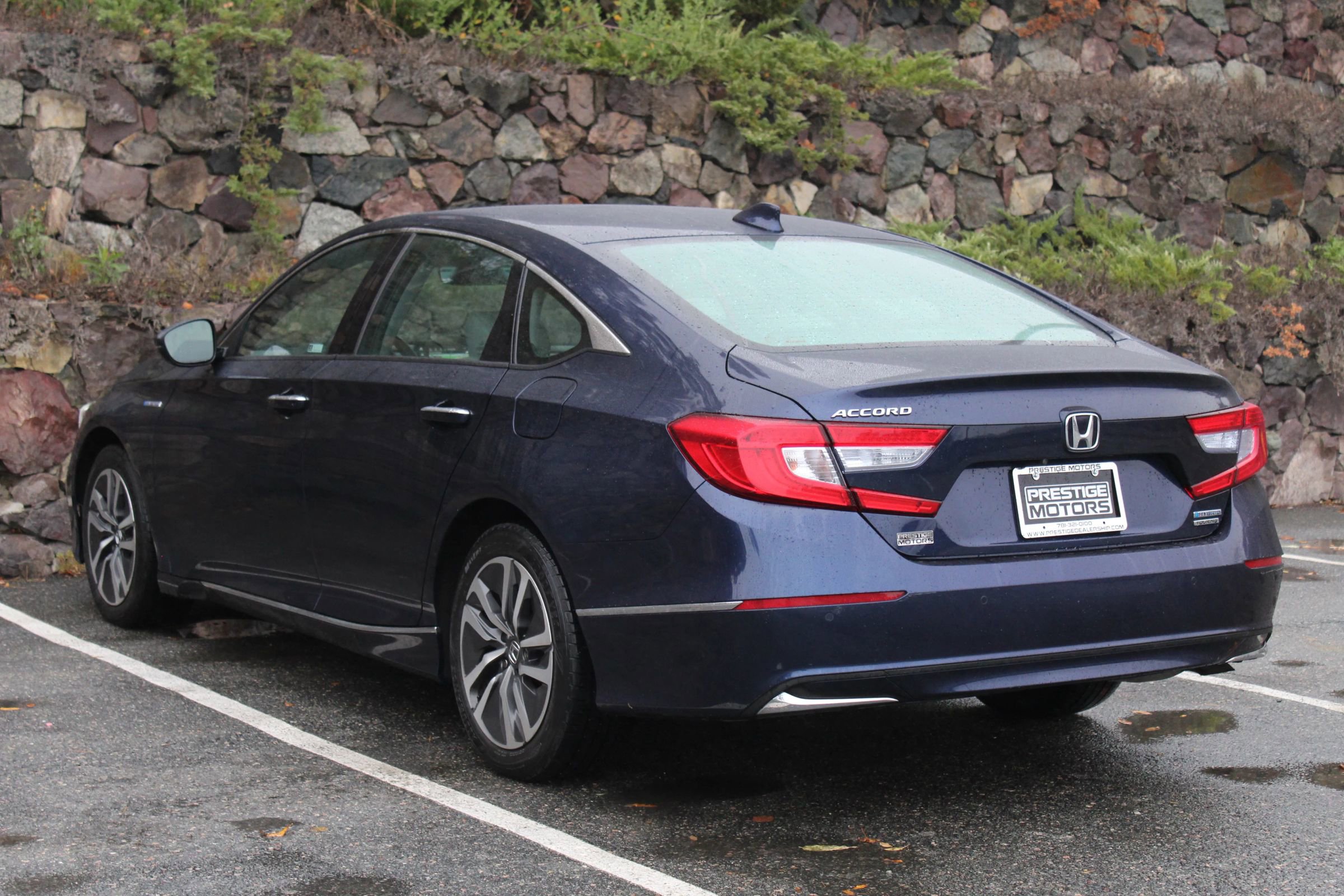 Used 2019 Honda Accord Touring image 7