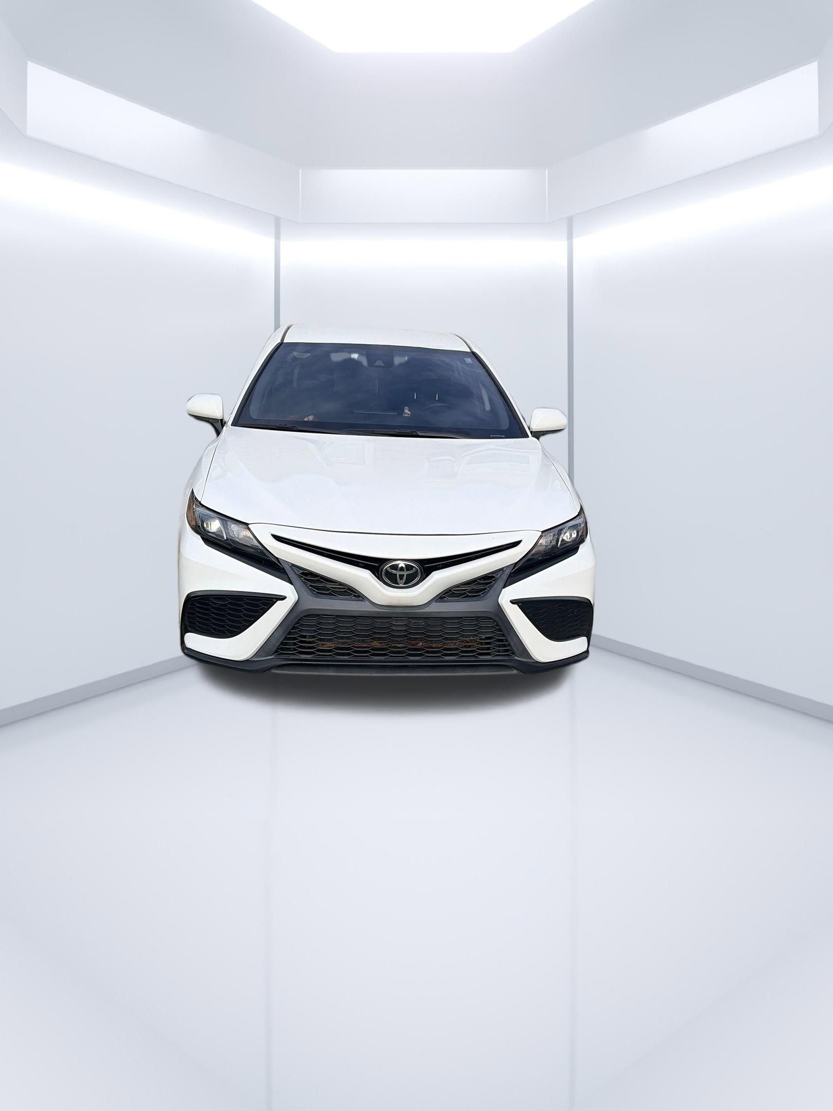 Used 2021 Toyota Camry SE