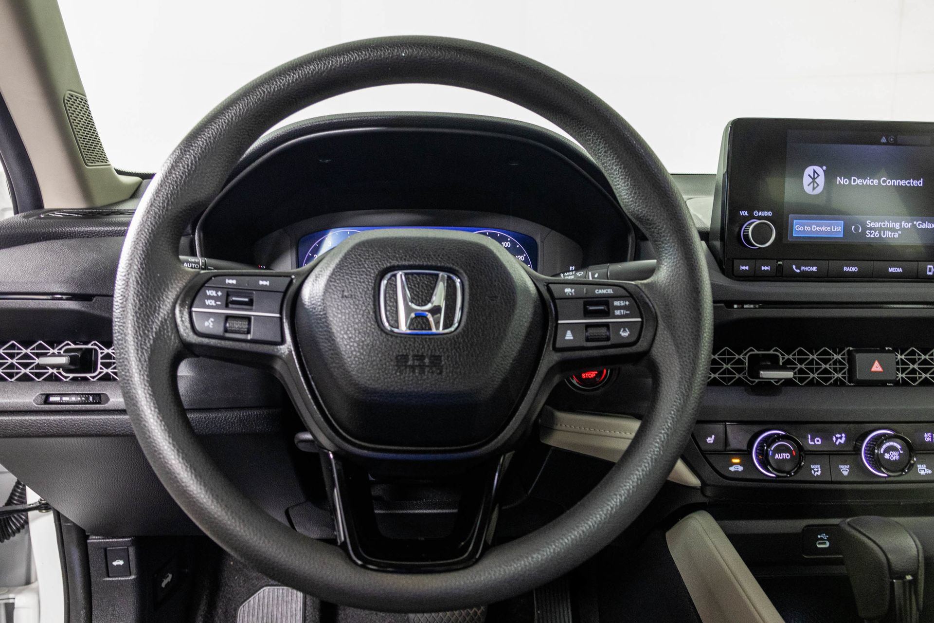 Used 2025 Honda Accord SE image 30