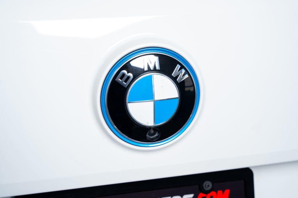 Used 2024 BMW iX xDrive50 w/ Sport Package AWD/4WD image 25