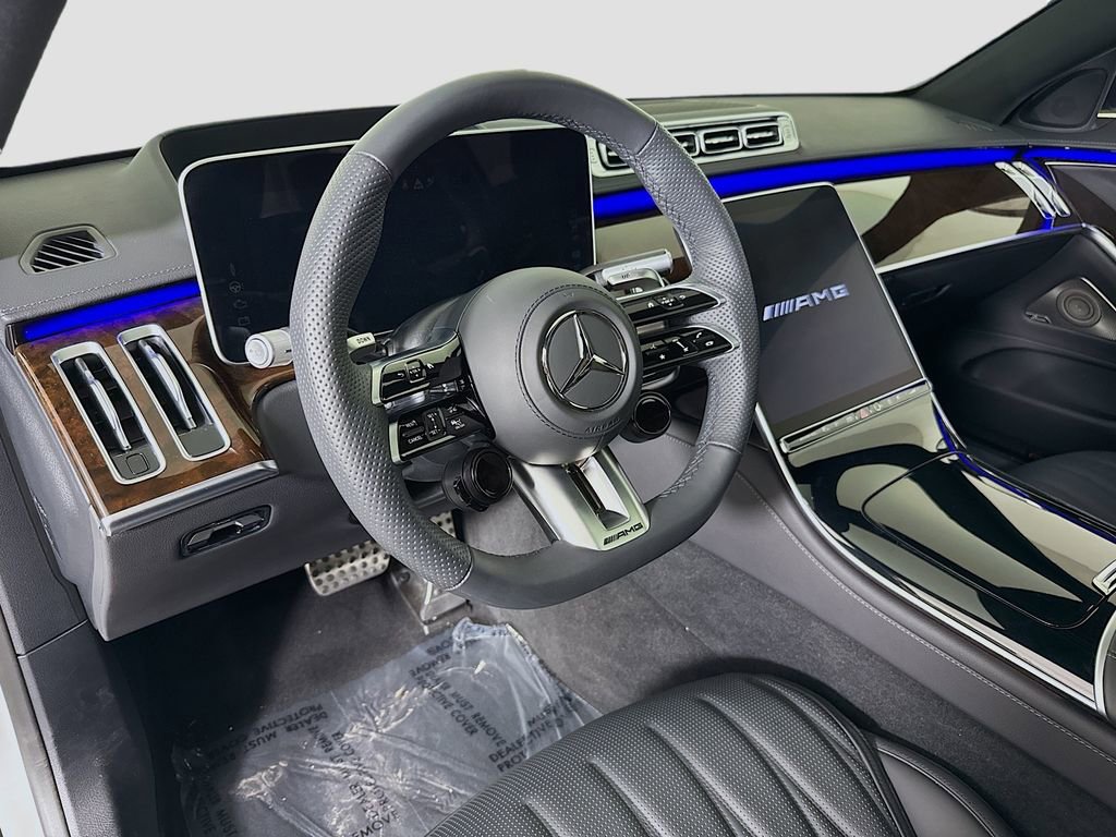 Used 2025 Mercedes-Benz S 63 AMG S image 9