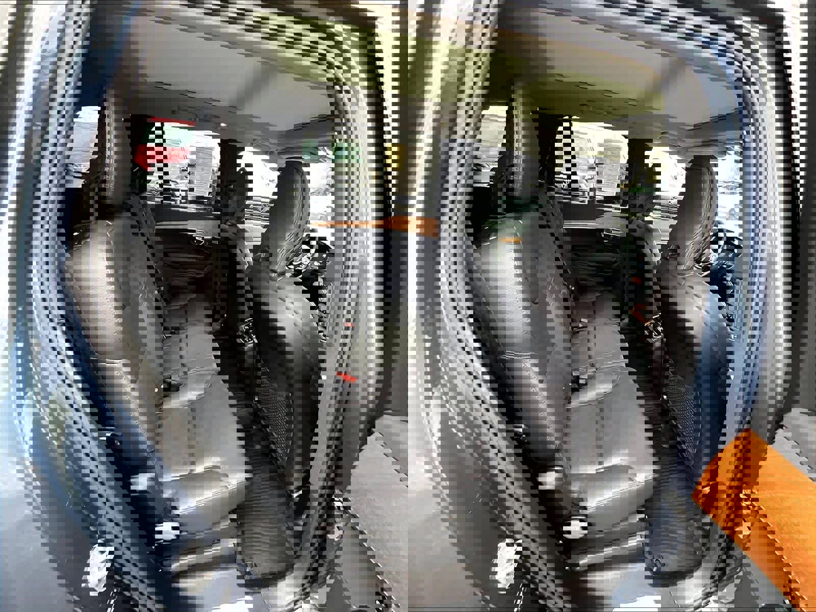 Used 2024 Volvo XC90 B6 Plus w/ Protection Package Premier image 16