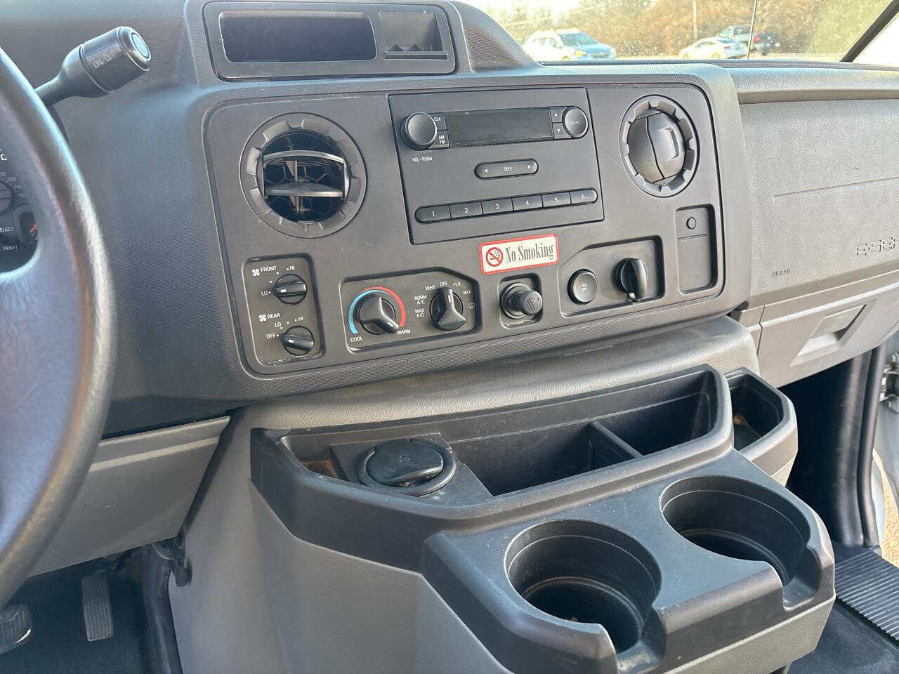 Used 2011 Ford E-150 and Econoline 150 Wagon w/ PWR Windows & Locks Group image 13