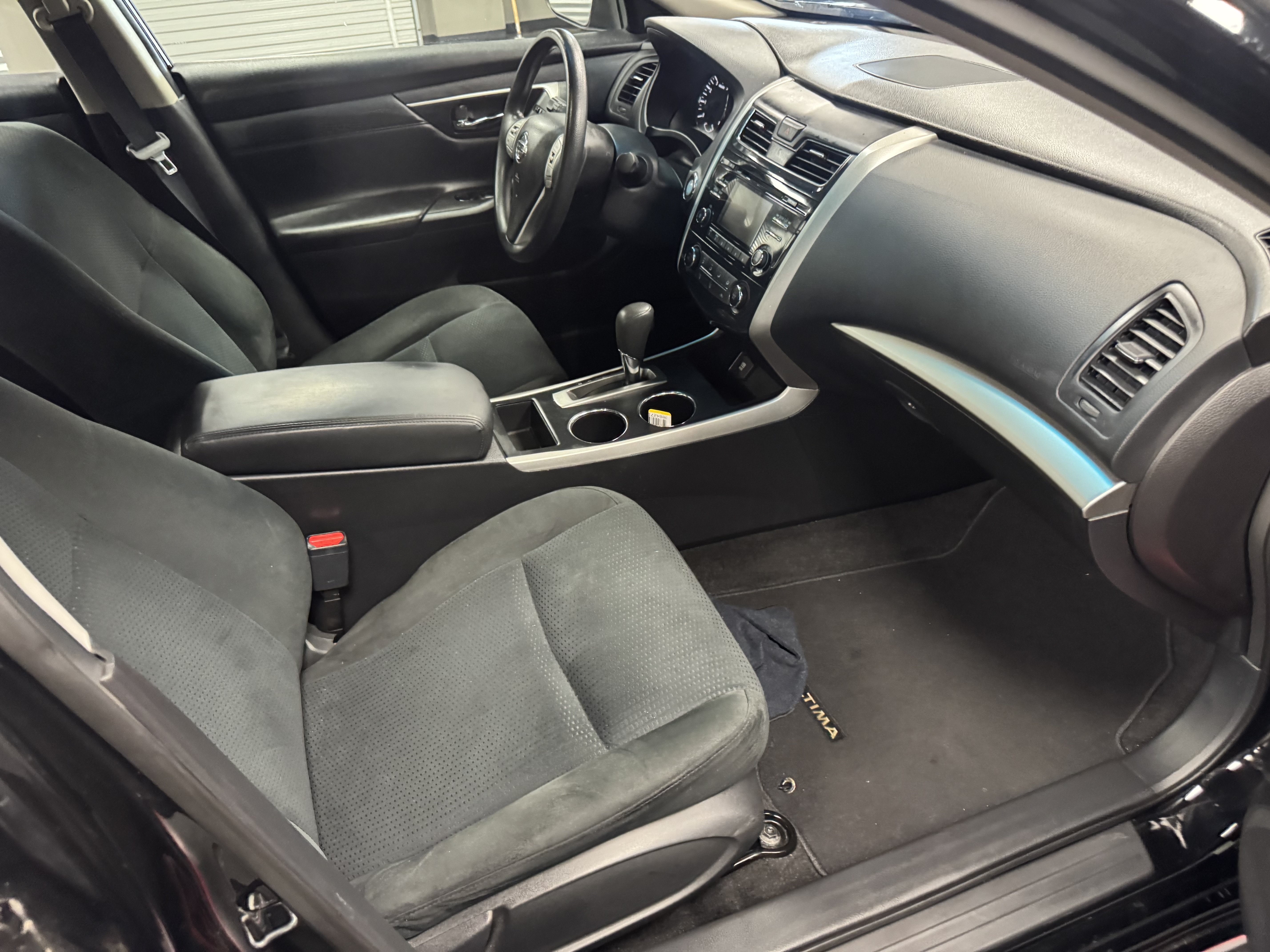 Used 2015 Nissan Altima 2.5 S w/ Power Driver Seat Package FWD image 11