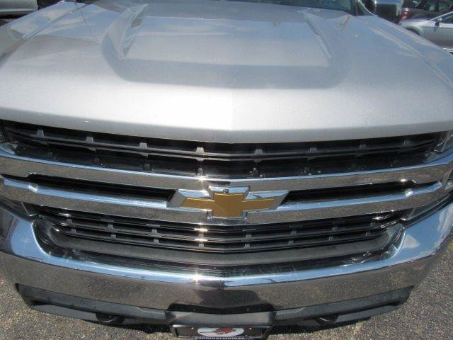 Used 2019 Chevrolet Silverado 1500 LT w/ All-Star Edition AWD/4WD image 4