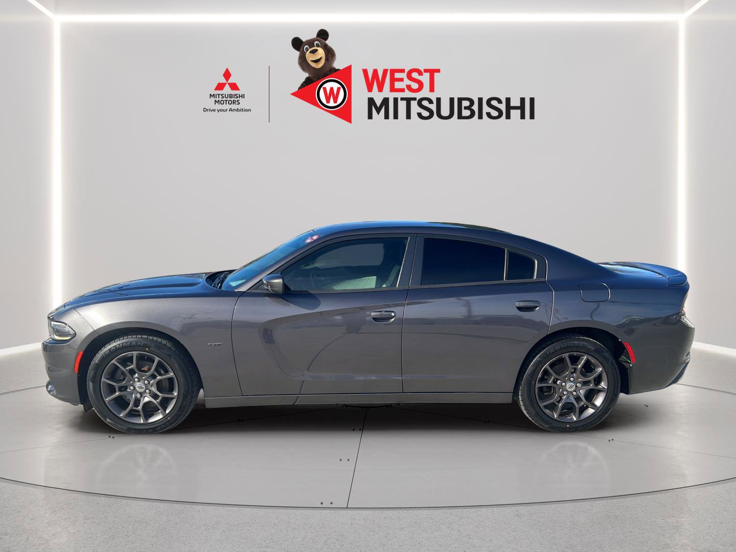 Used 2018 Dodge Charger GT image 3