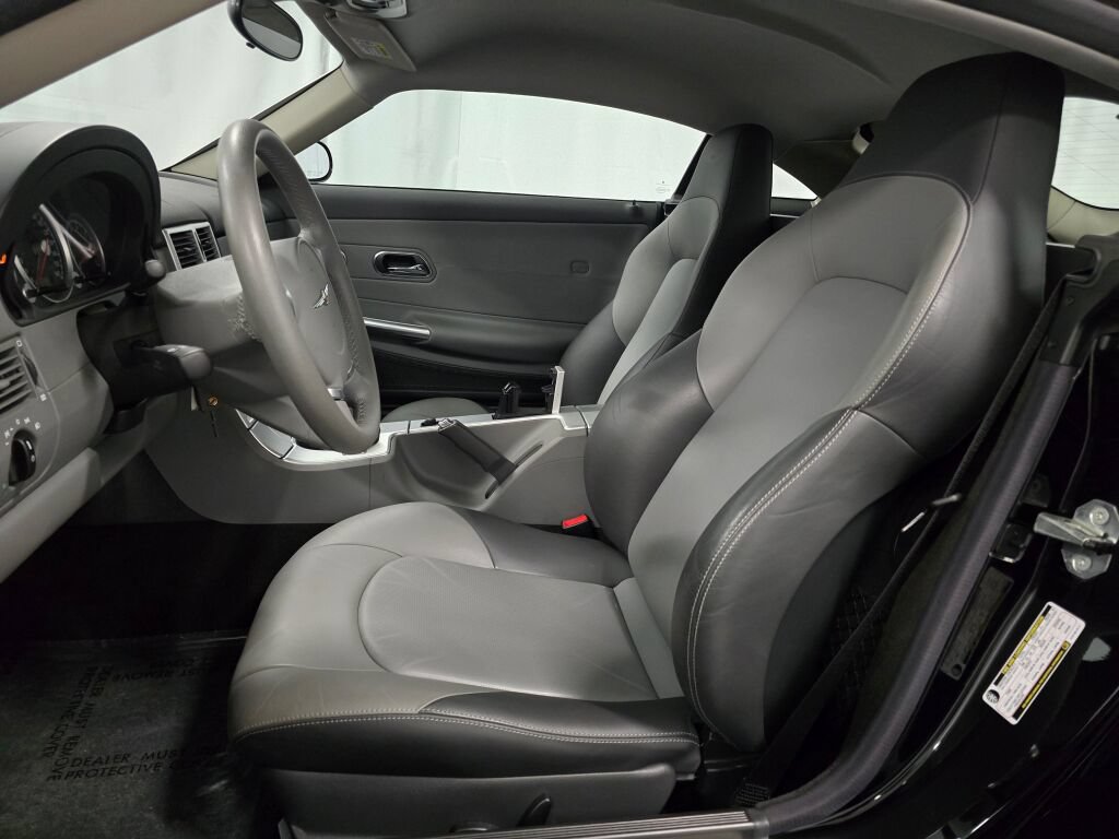 Used 2006 Chrysler Crossfire Limited RWD image 65