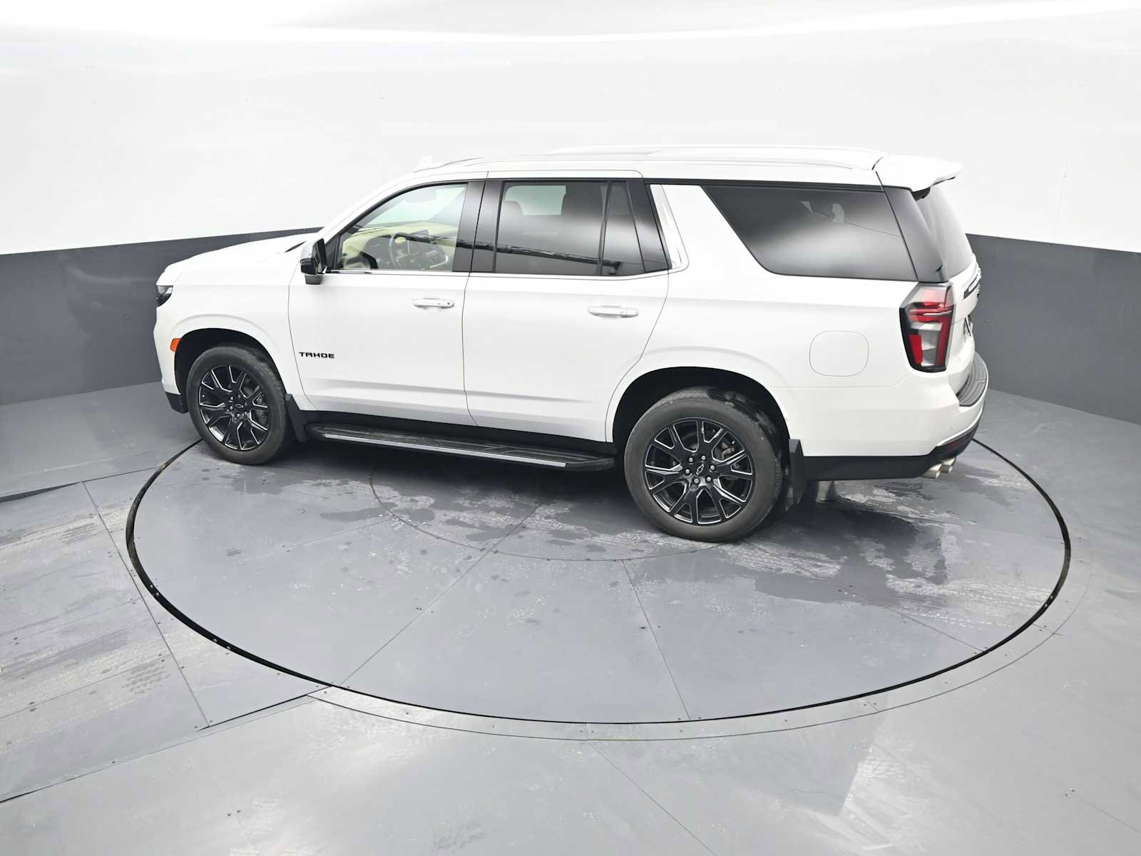 Used 2023 Chevrolet Tahoe Premier image 29