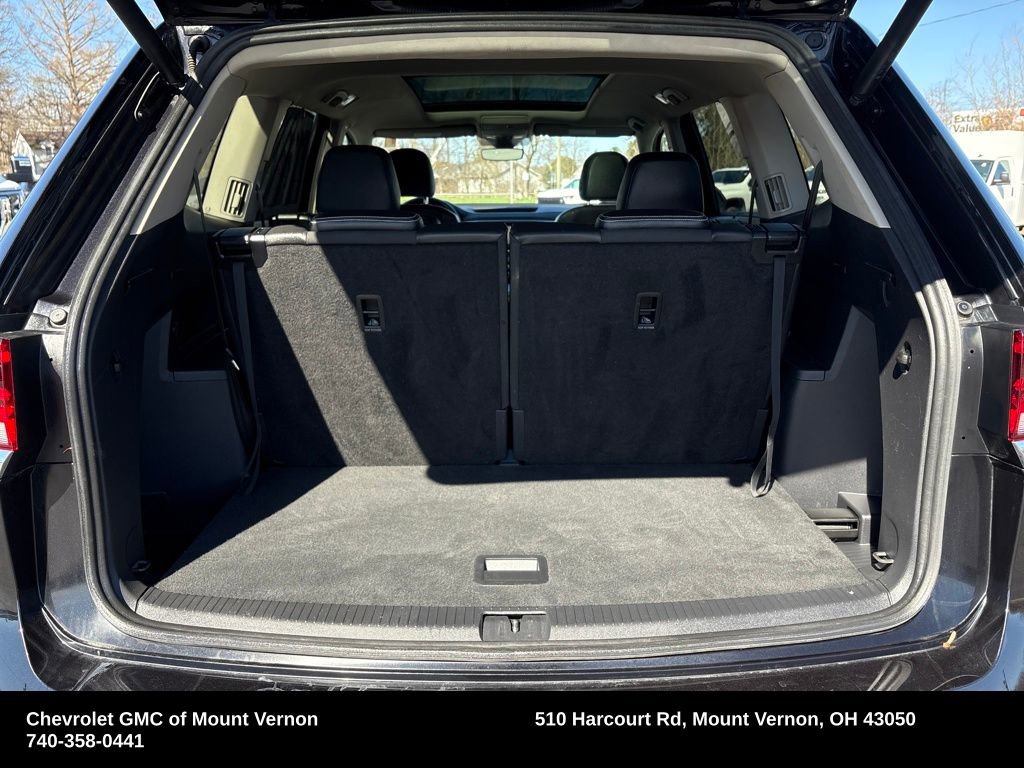 Used 2021 Volkswagen Atlas SEL R-Line AWD/4WD image 18