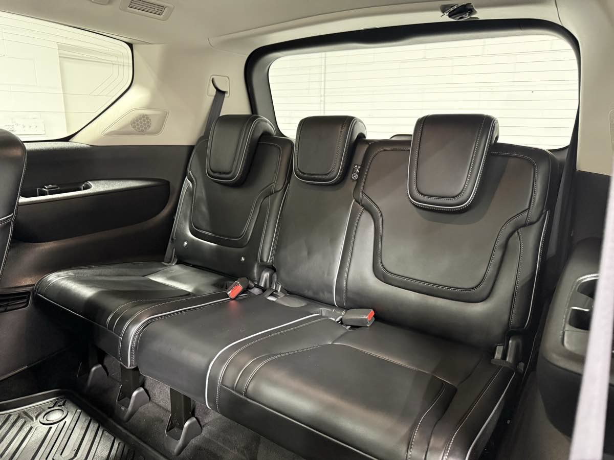 Used 2025 INFINITI QX80 Luxe AWD/4WD image 21