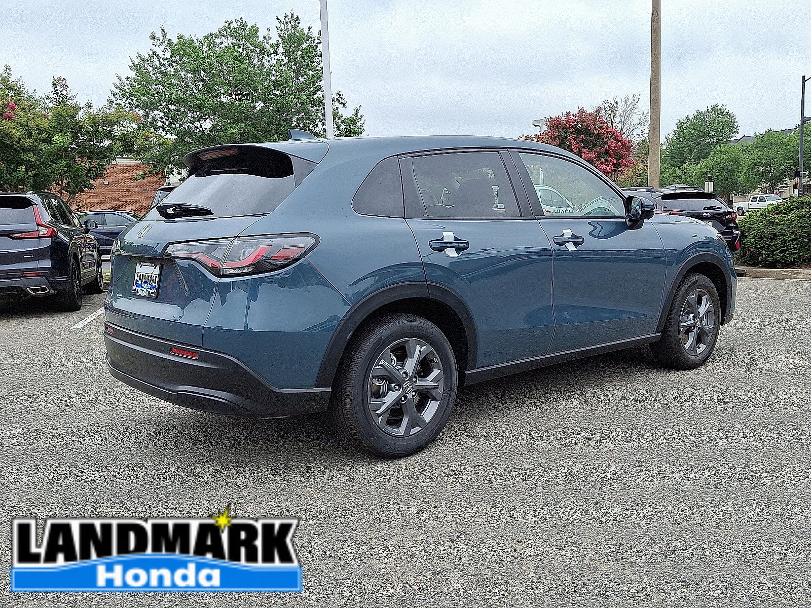 New 2027 Honda HR-V LX image 3