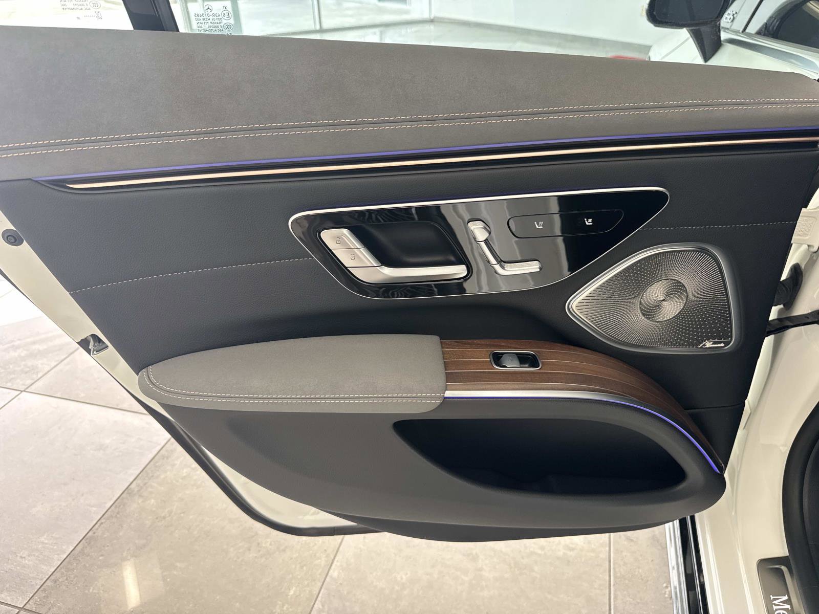 Certified 2023 Mercedes-Benz EQS 580 4MATIC Sedan image 11