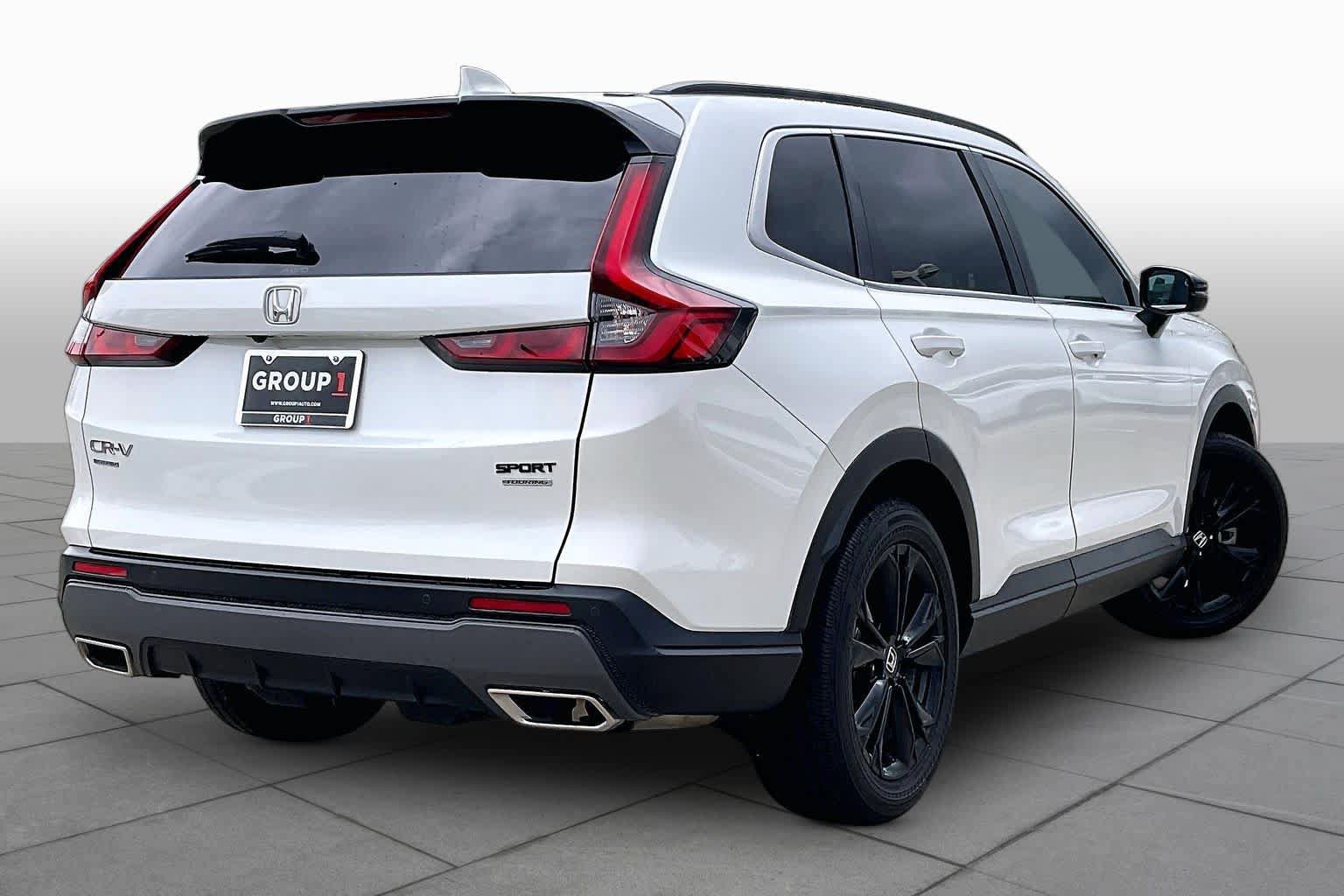 Used 2024 Honda CR-V Sport Touring image 11