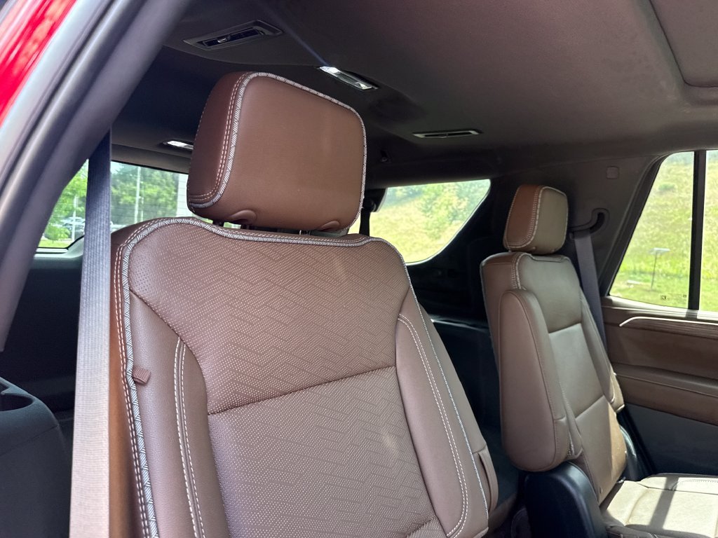 Used 2022 Chevrolet Tahoe High Country AWD/4WD image 25
