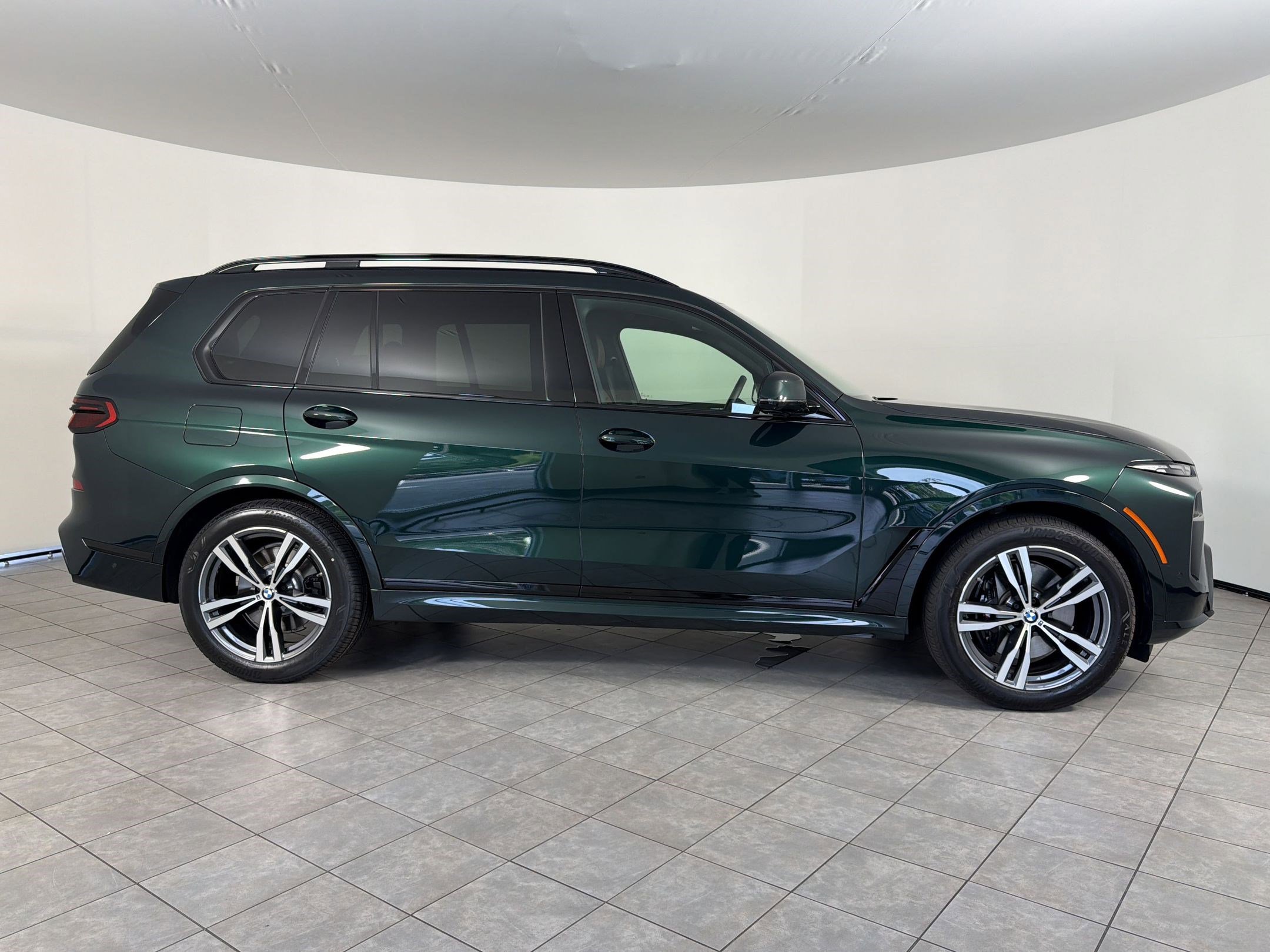 Certified 2026 BMW X7 xDrive40i AWD/4WD image 8