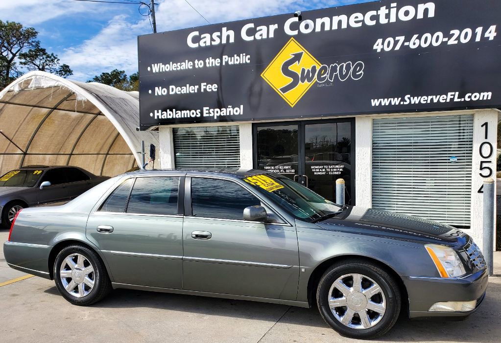Used 2006 Cadillac DTS w/ Trunk Convenience Package image 5