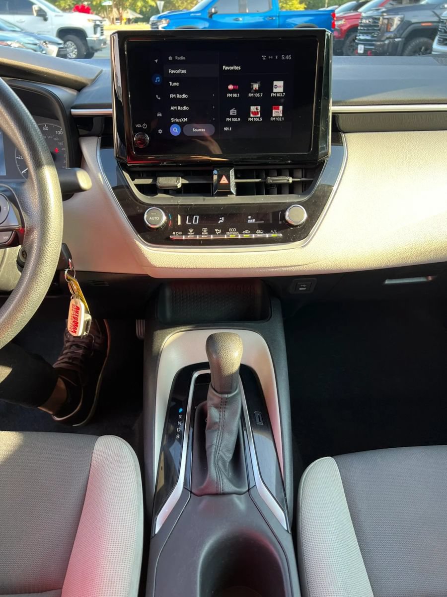 Used 2024 Toyota Corolla LE FWD image 18