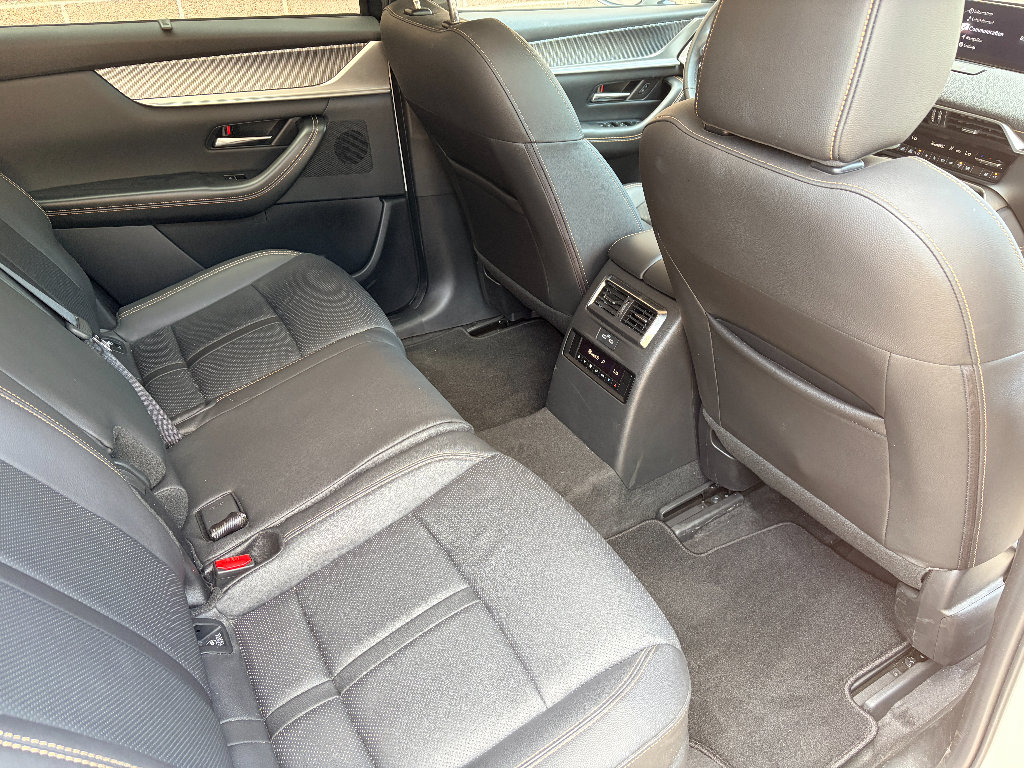 Used 2024 MAZDA CX-90 Plug-In Hybrid w/ Preferred AWD/4WD image 15