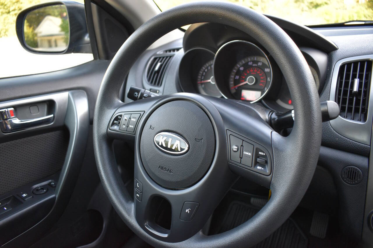 Used 2013 Kia Forte Koup EX FWD image 22