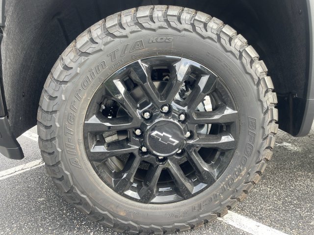 New 2026 Chevrolet Silverado 3500 LT w/ Trail Boss Package AWD/4WD image 10