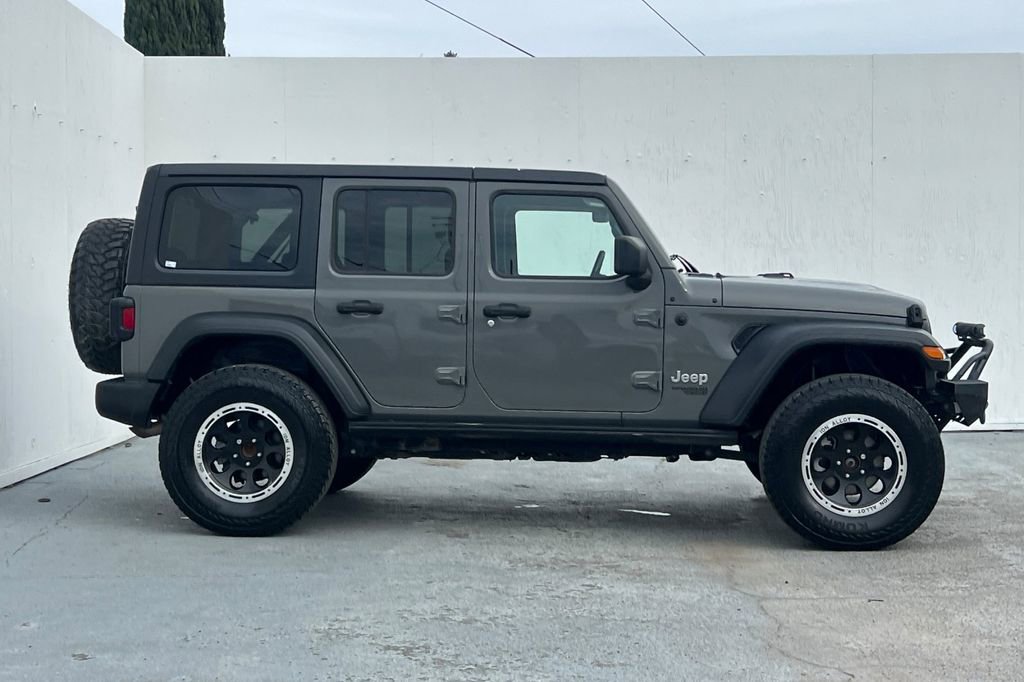 Used 2018 Jeep Wrangler Unlimited Sport S image 2