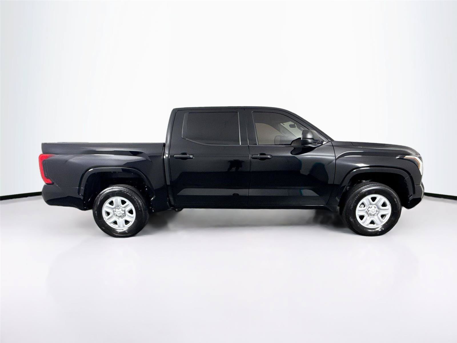 Used 2024 Toyota Tundra SR AWD/4WD image 10