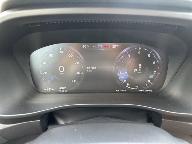 Used 2020 Volvo XC40 T5 Momentum w/ Protection Package Premier image 24