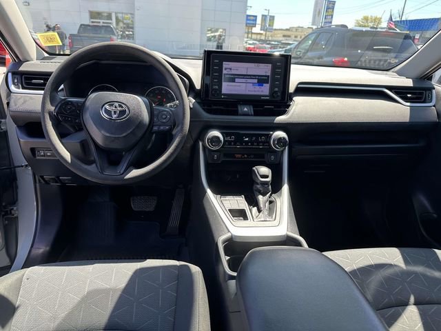 Used 2020 Toyota RAV4 XLE w/ All Weather Liner Package AWD/4WD image 23