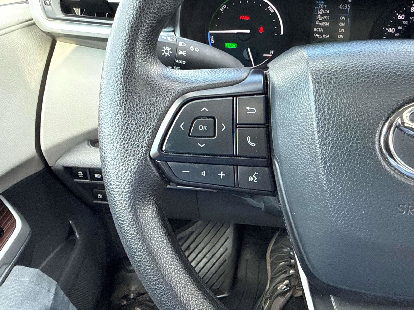 Used 2024 Toyota Sienna LE w/ LE Plus Package AWD/4WD image 25