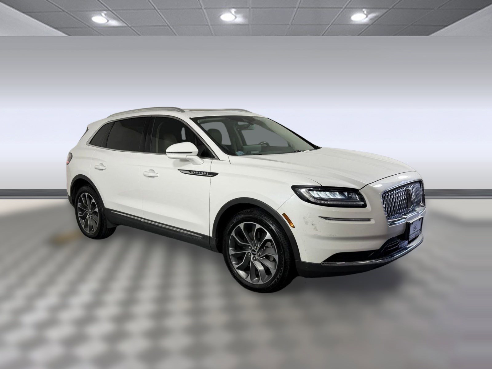 Used 2023 Lincoln Nautilus Reserve w/ Luxury Package image 7