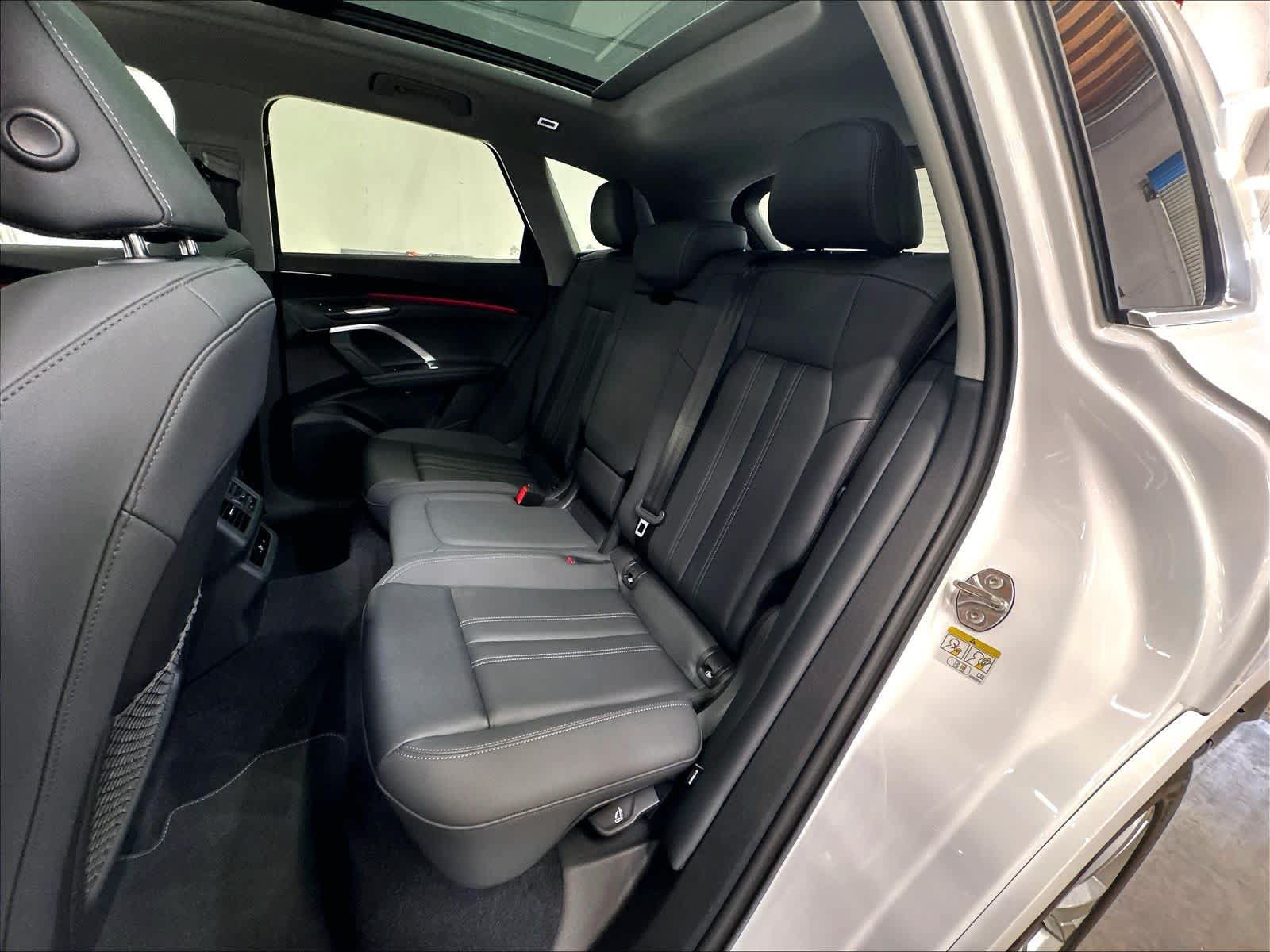 Certified 2025 Audi Q5 Premium AWD/4WD image 28