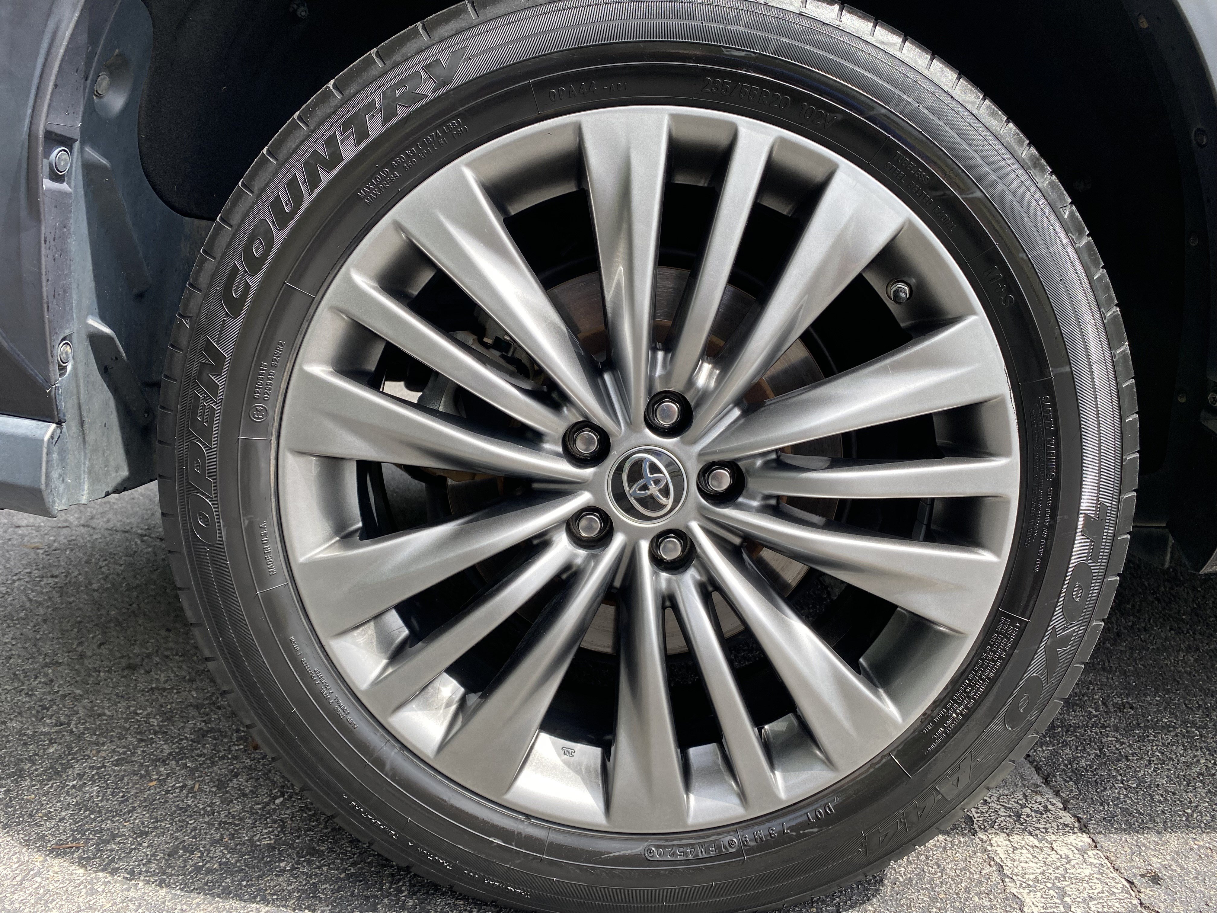 Used 2022 Toyota Highlander Platinum FWD image 44