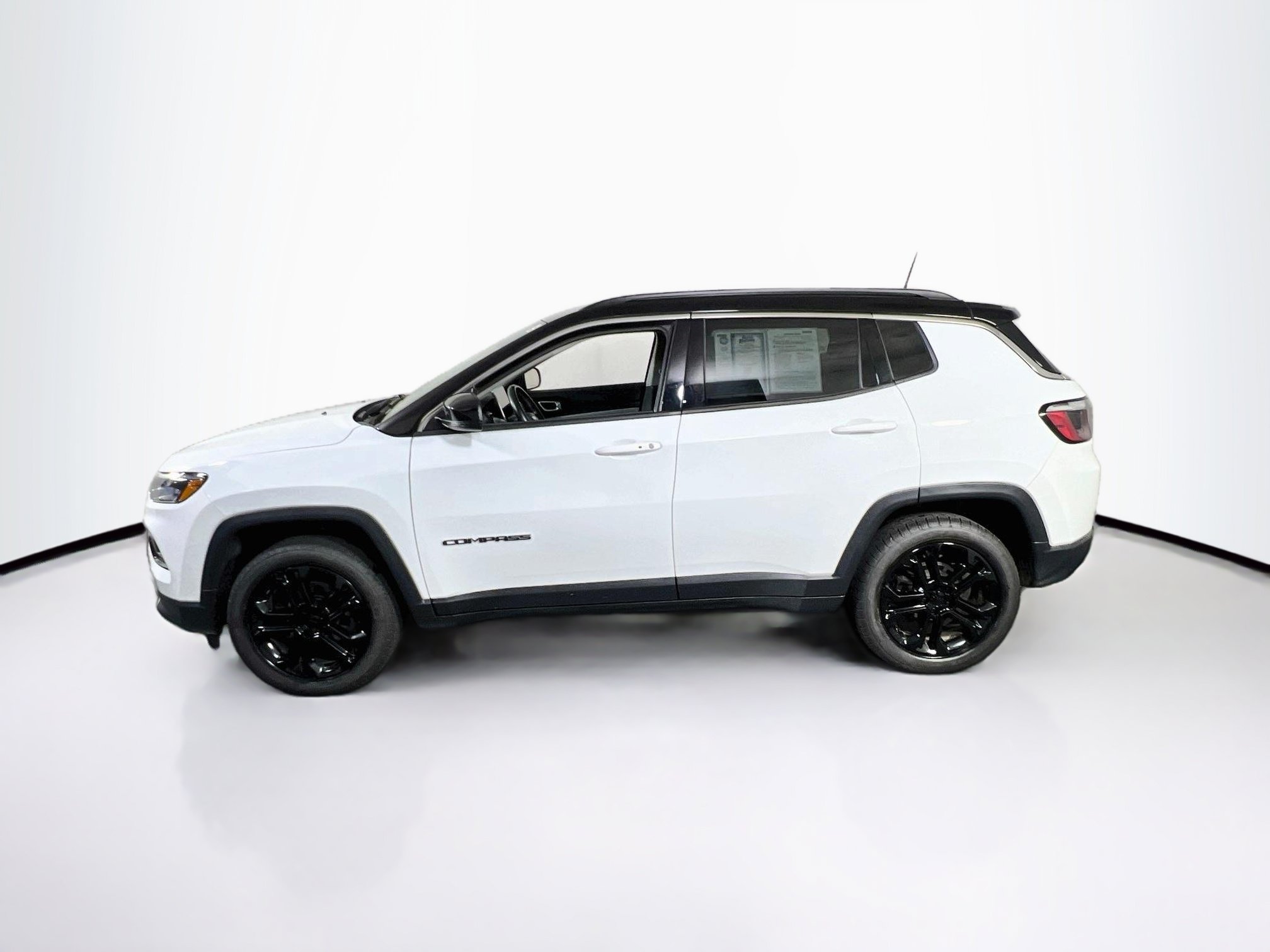 Used 2022 Jeep Compass Limited AWD/4WD image 8