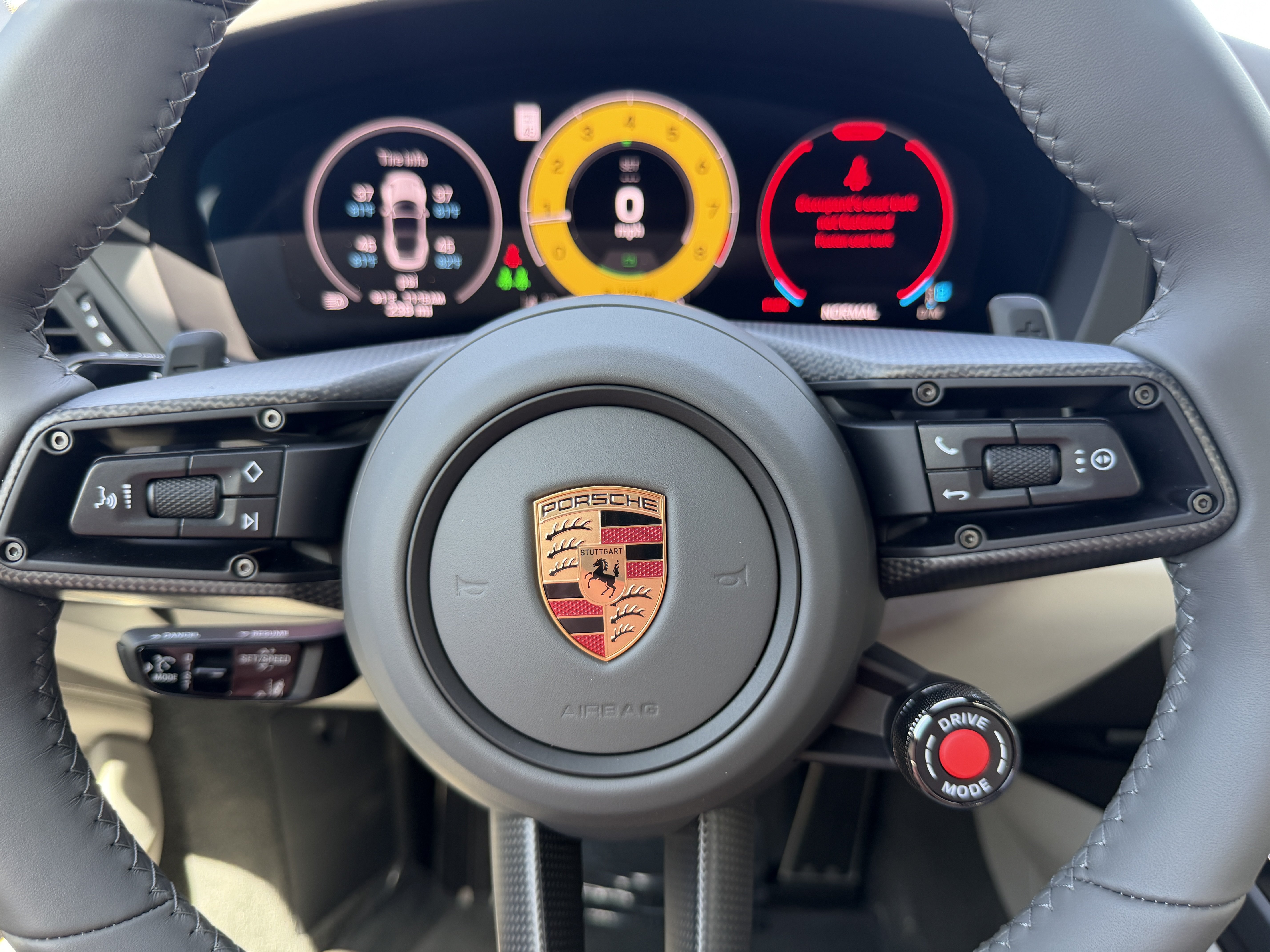 Certified 2026 Porsche 911 Targa 4 GTS AWD/4WD image 31