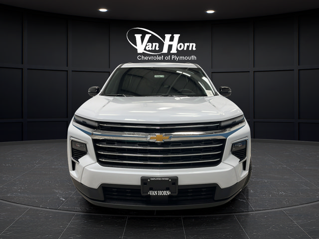 New 2026 Chevrolet Traverse LT w/ Driver Confidence Package AWD/4WD image 2