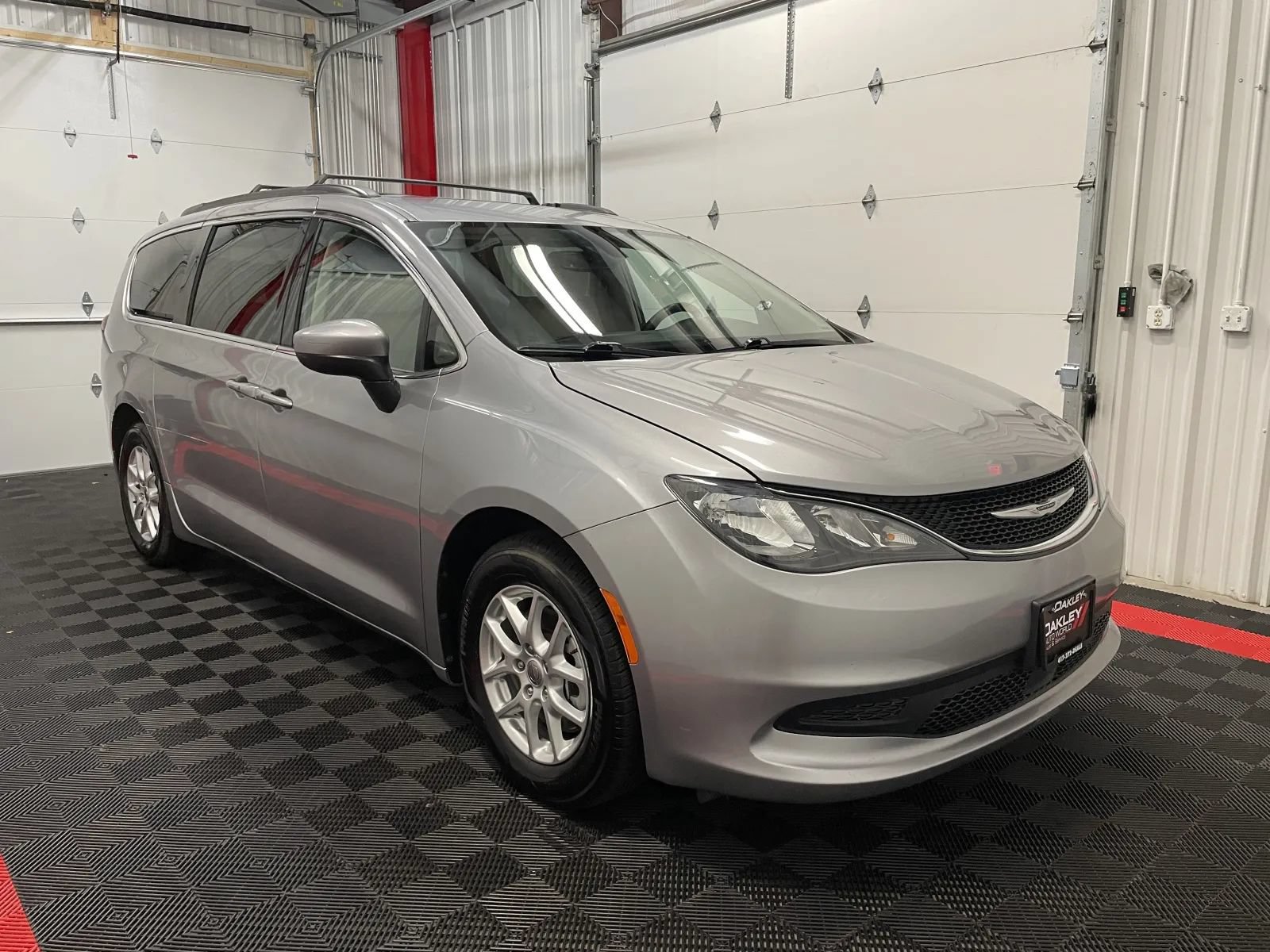 Used 2021 Chrysler Voyager Lxi FWD image 5