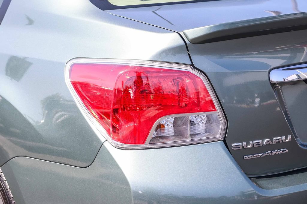 Used 2015 Subaru Impreza 2.0i Limited AWD/4WD image 9