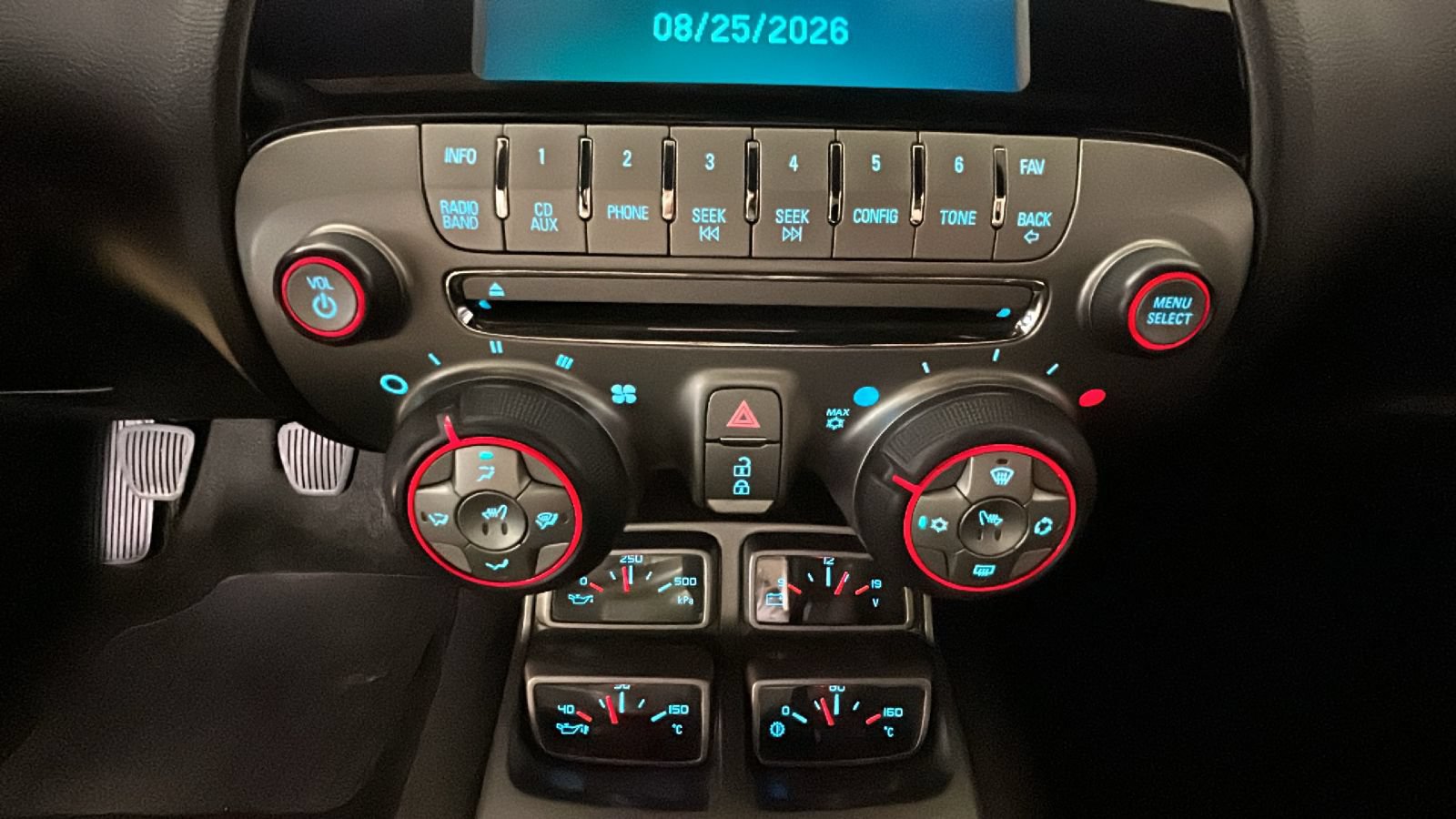 Used 2010 Chevrolet Camaro SS RWD image 23