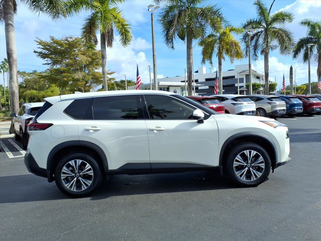 Certified 2021 Nissan Rogue SV image 8