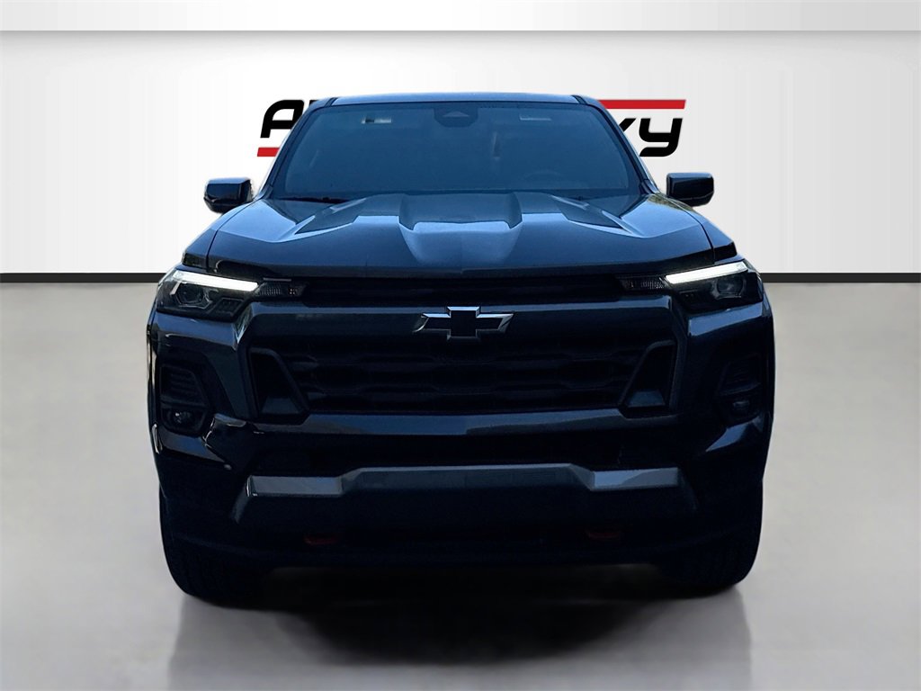 Used 2024 Chevrolet Colorado Z71 w/ Z71 Convenience Package 2 image 2