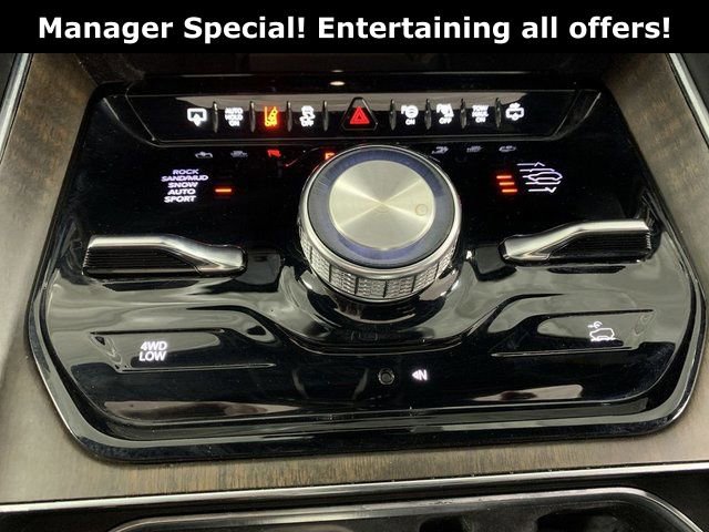 Used 2022 Jeep Grand Wagoneer Series II w/ Convenience Group III image 18