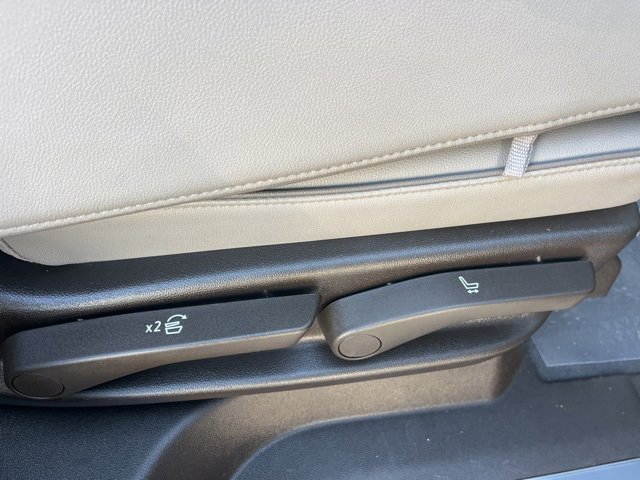 Used 2021 GMC Yukon SLT w/ SLT Premium Package image 57