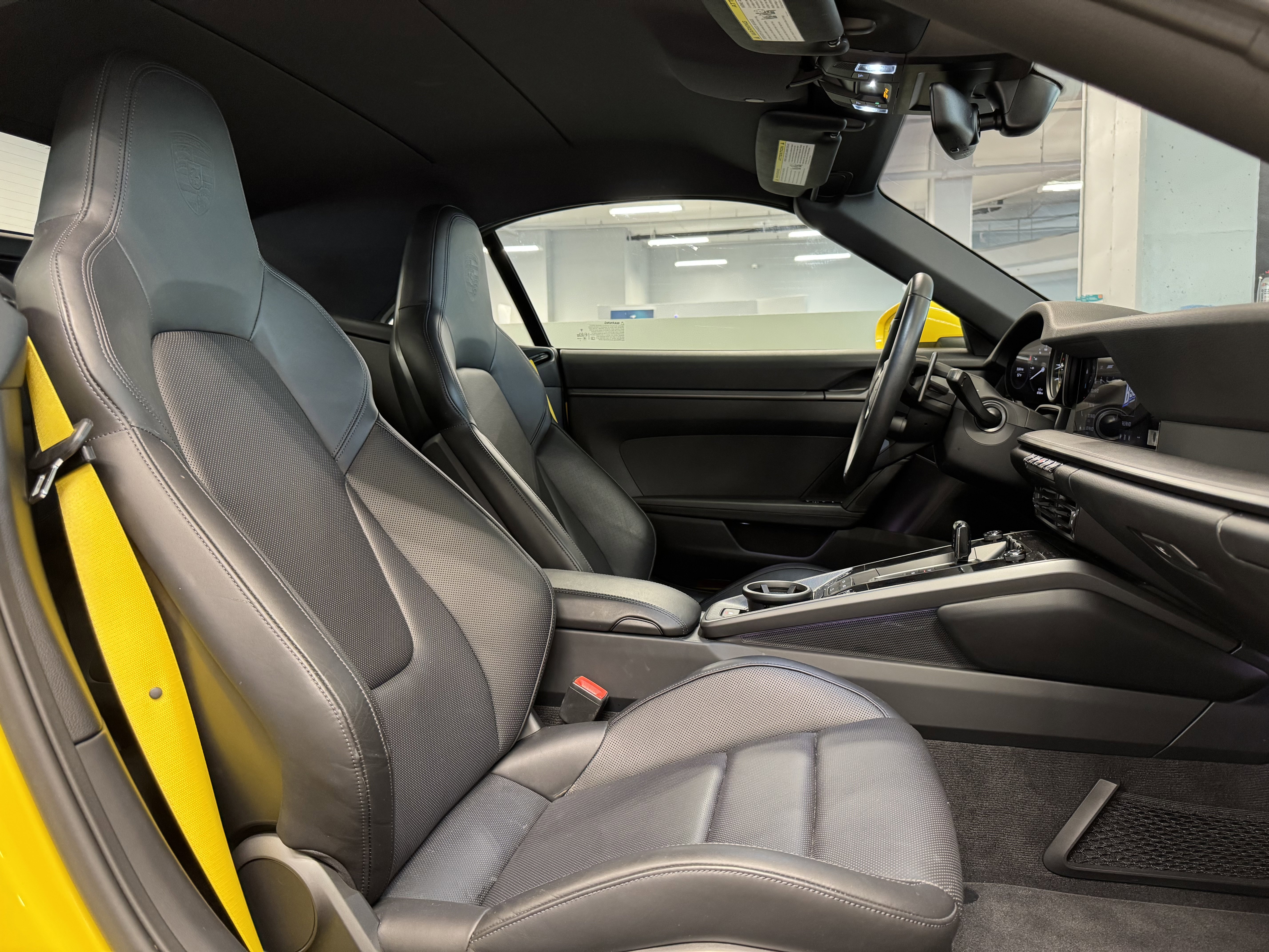 Used 2022 Porsche 911 Carrera image 10