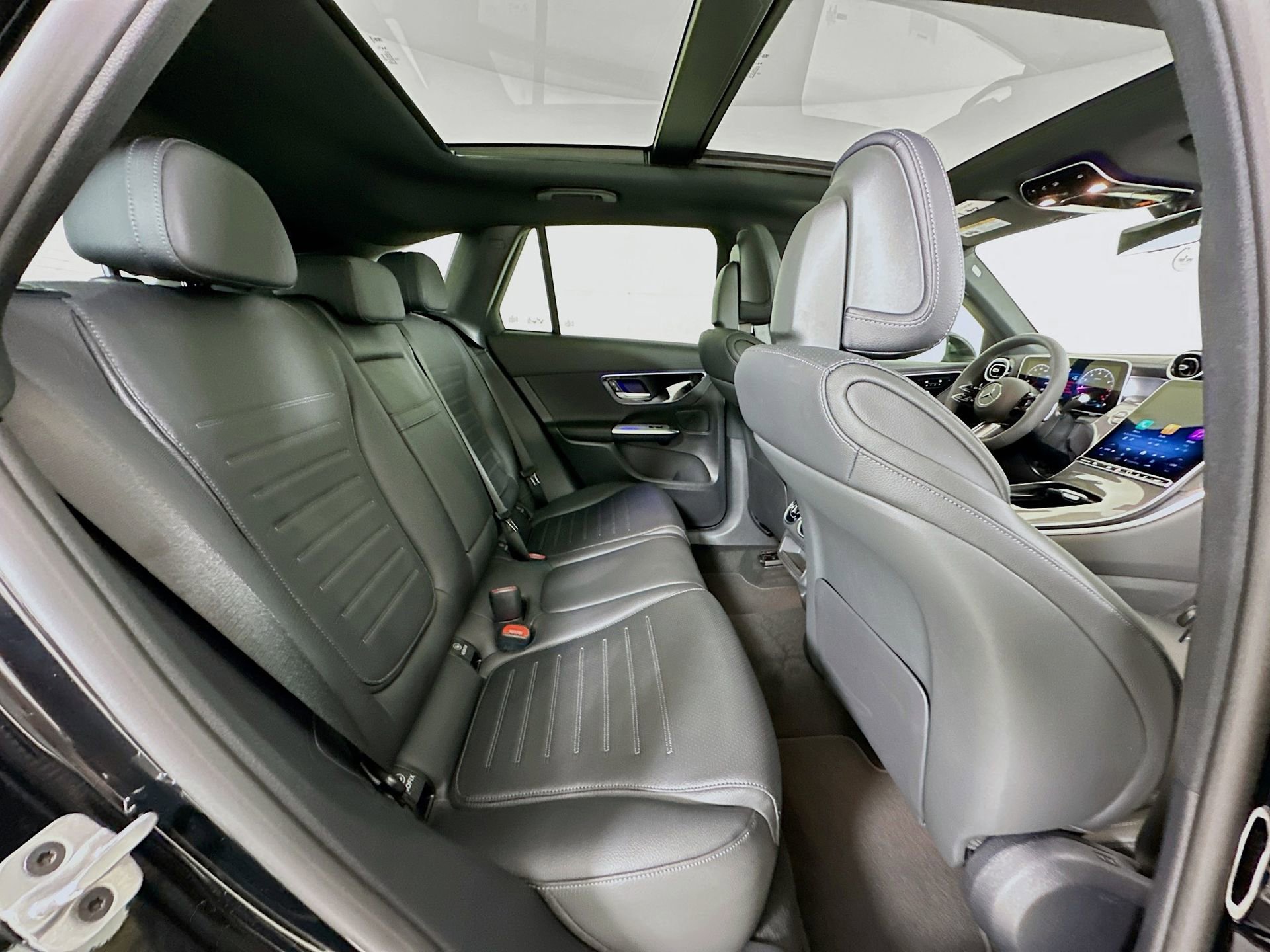 New 2026 Mercedes-Benz GLC 300 image 30