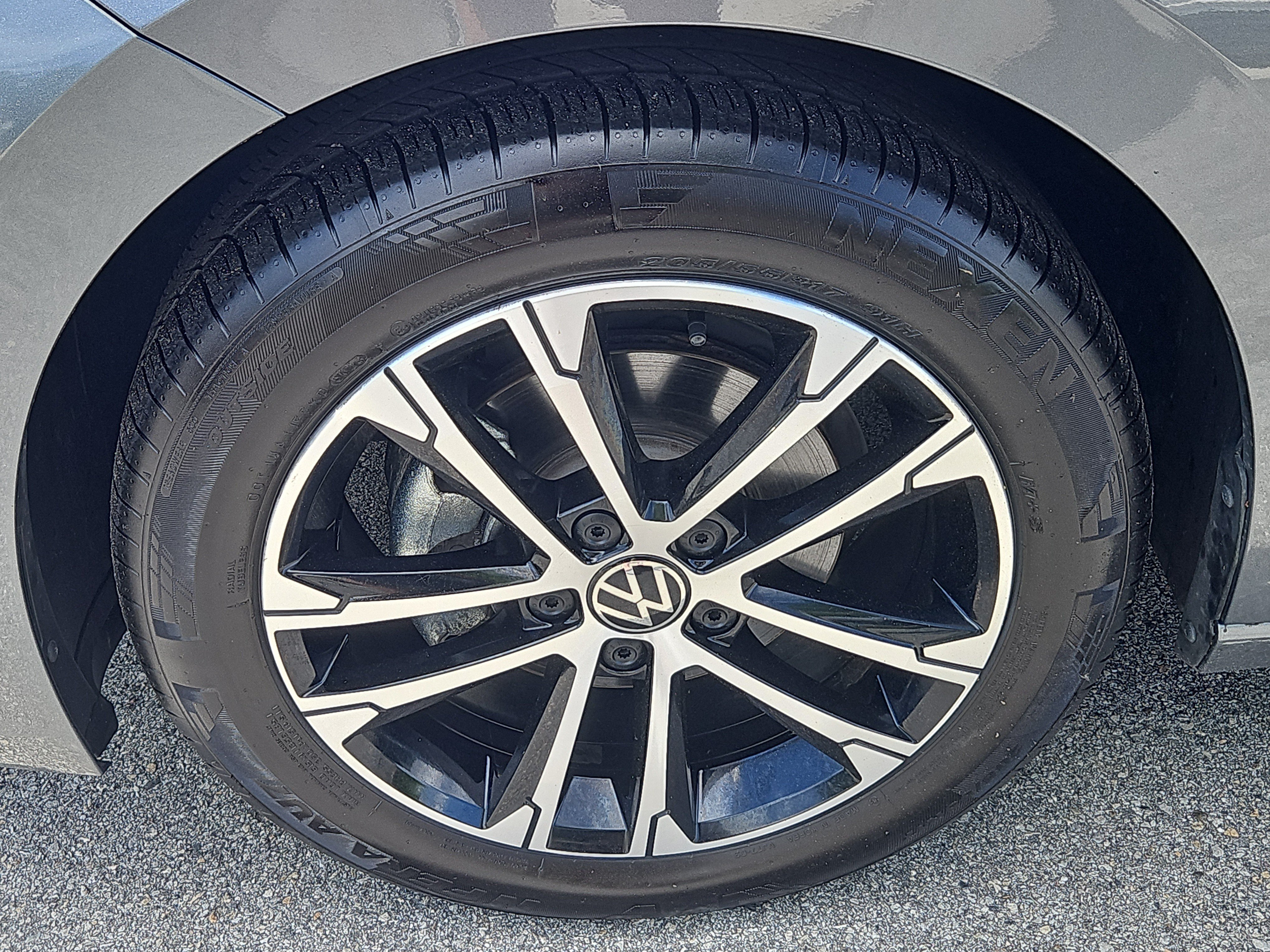 Certified 2024 Volkswagen Jetta Sport FWD image 5